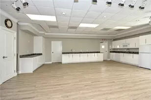 490 Broad Ave S, Naples, FL 34102 - Photo 14
