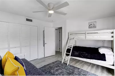 10842 Vanderbilt Dr, Naples, FL 34108 - Photo 20