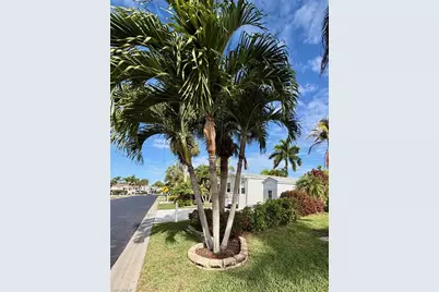 1066 Silver Lakes Blvd, Naples, FL 34114 - Photo 4