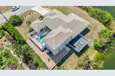 2534 NE 20th Ct, Cape Coral, FL 33909 - Photo 38