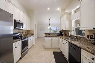 2534 NE 20th Ct, Cape Coral, FL 33909 - Photo 12