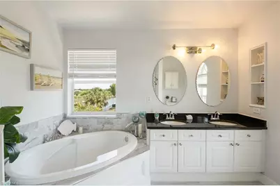 2534 NE 20th Ct, Cape Coral, FL 33909 - Photo 26