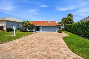 455 Bayside Ave, Naples, FL 34108 - Photo 1