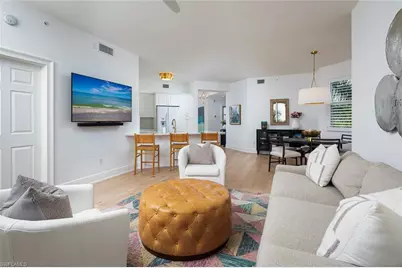 470 Launch Cir #V401, Naples, FL 34108 - Photo 4
