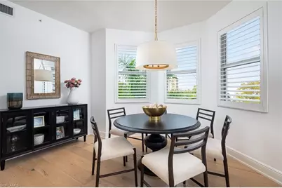 470 Launch Cir #V401, Naples, FL 34108 - Photo 10