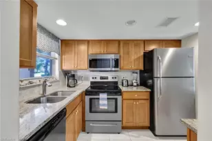 100 Forest Lakes Blvd, Naples, FL 34105 - Photo 6