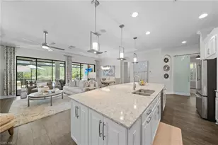 8827 Vaccaro Ct, Naples, FL 34119 - Photo 10