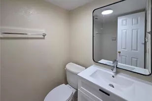 4621 Bayshore Dr, Naples, FL 34112 - Photo 4