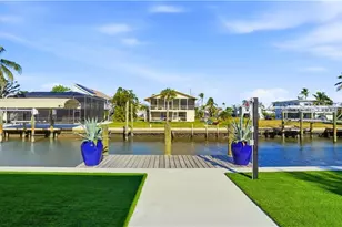 239 Curlew St, Fort Myers Beach, FL 33931 - Photo 2