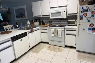 731 W Elkcam Cir, Marco Island, FL 34145 - Photo 4