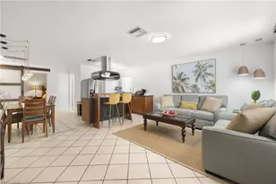 742 111th Ave N, Naples, FL 34108 - Photo 2