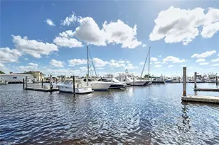1100 8th Ave S, Naples, FL 34102 - Photo 24
