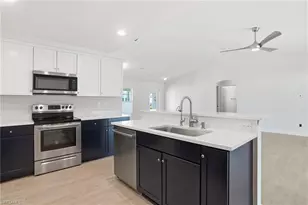 1808 SW 30th St, Cape Coral, FL 33914 - Photo 12
