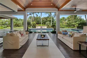 384 Edgemere Way E, Naples, FL 34105 - Photo 20