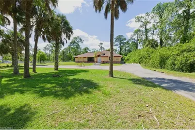 2660 16th Ave NE, Naples, FL 34120 - Photo 2