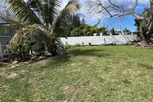 5374 Warren St, Naples, FL 34113 - Photo 32