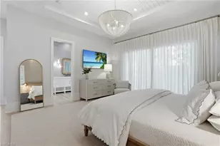 685 2nd St S, Naples, FL 34102 - Photo 10