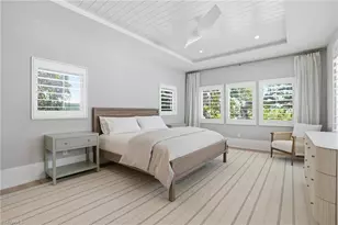 685 2nd St S, Naples, FL 34102 - Photo 14
