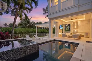 685 2nd St S, Naples, FL 34102 - Photo 24