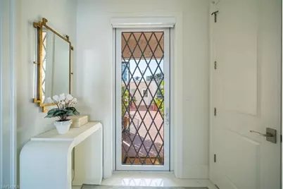 4000 Gulf Shore Blvd N #3300, Naples, FL 34103 - Photo 6