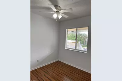 4629 Bayshore Dr #J7, Naples, FL 34112 - Photo 2