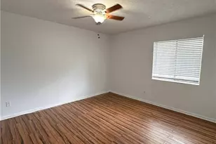 4629 Bayshore Dr, Naples, FL 34112 - Photo 10