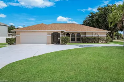 1002 SE 5th St, Cape Coral, FL 33990 - Photo 2