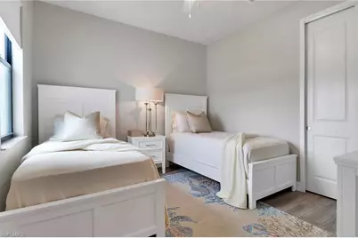 12973 Pembroke Dr, Naples, FL 34105 - Photo 18