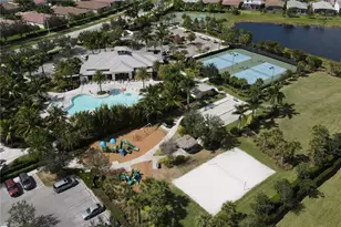 2704 Blossom Wy, Naples, FL 34120 - Photo 34