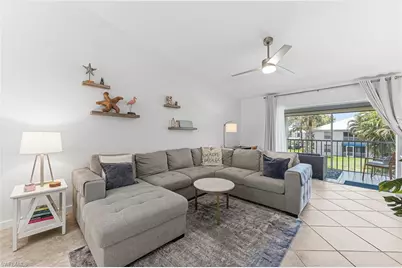887 Gulf Pavilion Dr #203, Naples, FL 34108 - Photo 12