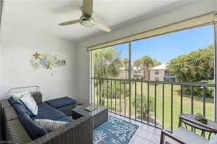 887 Gulf Pavilion Dr, Naples, FL 34108 - Photo 26