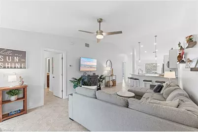 887 Gulf Pavilion Dr #203, Naples, FL 34108 - Photo 14