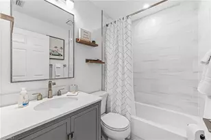 887 Gulf Pavilion Dr, Naples, FL 34108 - Photo 24
