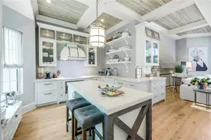 510 2nd St S, Naples, FL 34102 - Photo 8