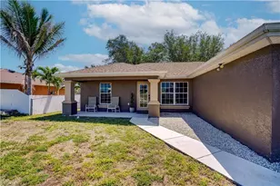 1427 NE Juanita Pl, Cape Coral, FL 33909 - Photo 22