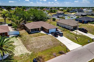 1427 NE Juanita Pl, Cape Coral, FL 33909 - Photo 28