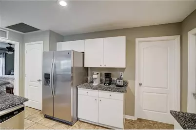 1427 NE Juanita Pl, Cape Coral, FL 33909 - Photo 10