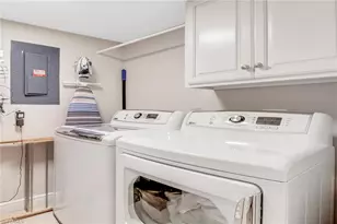 10851 Gulf Shore Dr, Naples, FL 34108 - Photo 28