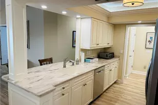 776 Willowbrook Dr, Naples, FL 34108 - Photo 10