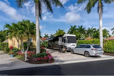 13625 Snapper Ln, Naples, FL 34114 - Photo 2