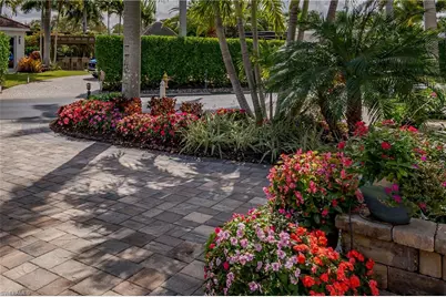 13625 Snapper Ln, Naples, FL 34114 - Photo 16