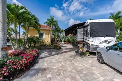 13625 Snapper Ln, Naples, FL 34114 - Photo 4