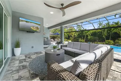 14212 Laguna Springs Ln, Naples, FL 34114 - Photo 32