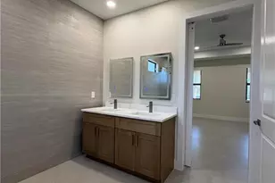 526 37th Ave NE, Naples, FL 34120 - Photo 6