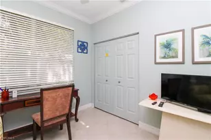 817 Carrick Bend Cir, Naples, FL 34110 - Photo 28