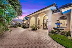 2039 Imperial Cir, Naples, FL 34110 - Photo 2