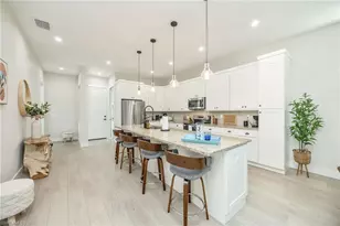 3552 Hibiscus Ave, Naples, FL 34104 - Photo 8