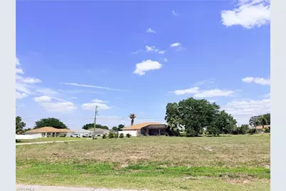 1425 NE 21st Pl, Cape Coral, FL 33909 - Photo 6