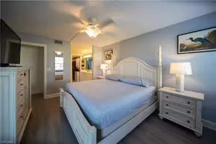 1086 Forest Lakes Dr, Naples, FL 34105 - Photo 14