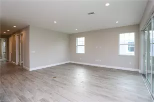 2626 Seychelles Cir, Naples, FL 34112 - Photo 18